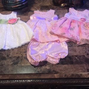 Three dresses Size: 24M